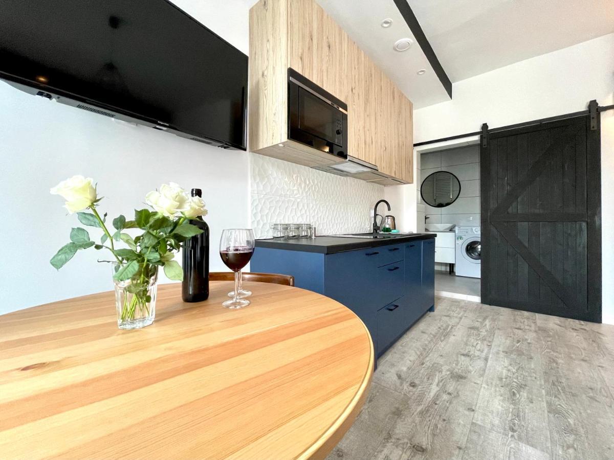 Copernicus Street Apartment - Broken Flowers And Twin Peaks Торунь Экстерьер фото