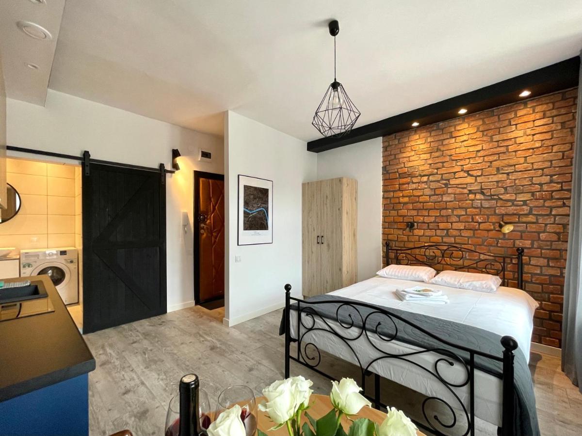Copernicus Street Apartment - Broken Flowers And Twin Peaks Торунь Экстерьер фото