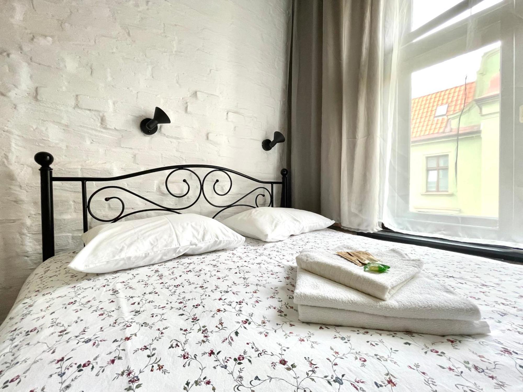 Copernicus Street Apartment - Broken Flowers And Twin Peaks Торунь Экстерьер фото
